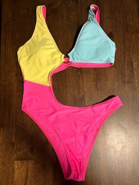 SHEIN Sexy One Piece Swimsuit